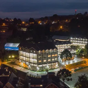 3* Hotel Leao Da Montanha